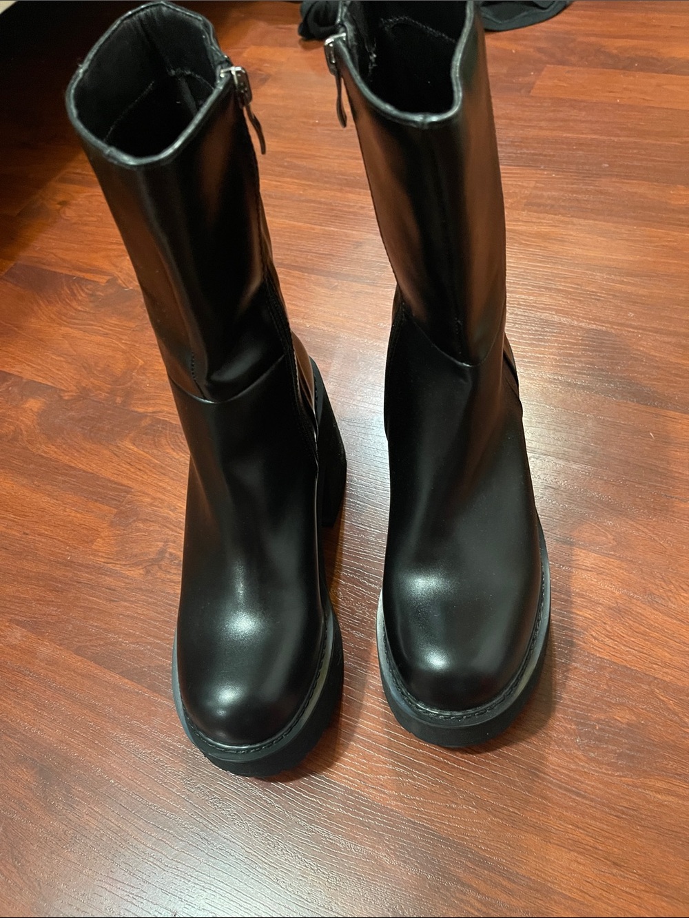 Black Mid-Calf Platform Boots - Sleek Women's Fashion Boots